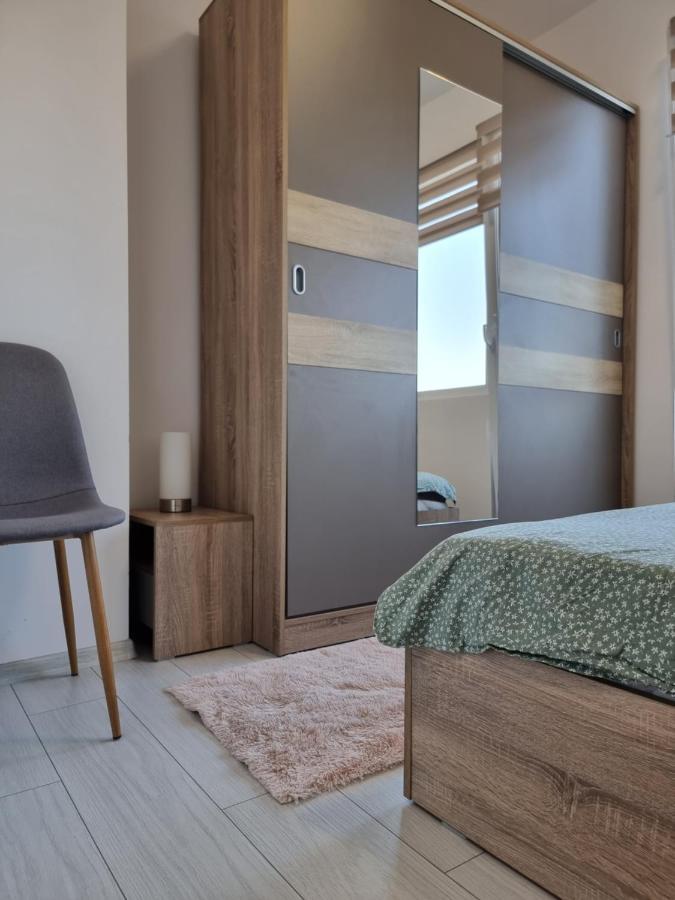 Cozy Apartment With Balcony On The Black Sea- Part Of The Family 'Vicki Apart Varna Eksteriør billede